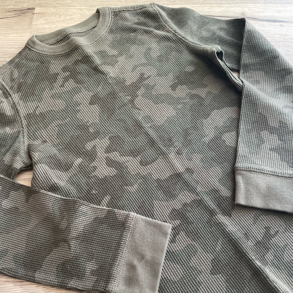 4/$25 | Urban Pipeline | Long Sleeve Thermal Shirt for Boys | Small